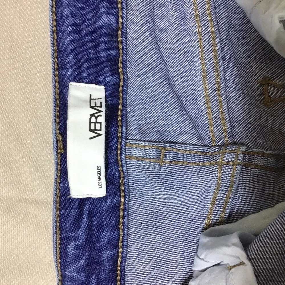 VERVET Straight Leg Ripped Cropped Blue Jeans - Picture 8 of 13